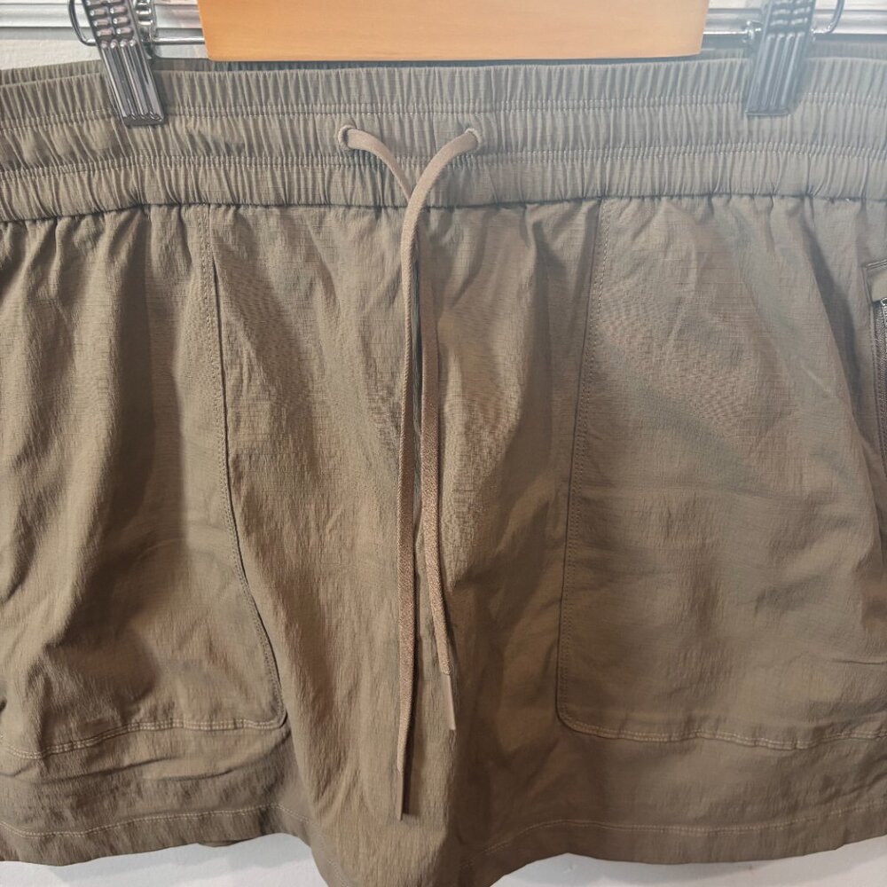 Athleta Women Trekkie North Mid Rise 15" Skort SZ: XL Clay color - Picture 3 of 13